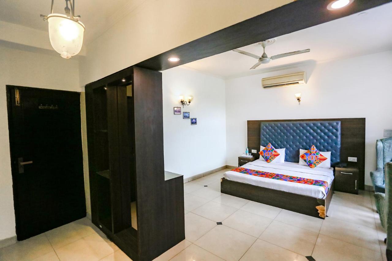 Fabexpress Lloyd House Hotel New Delhi Eksteriør billede