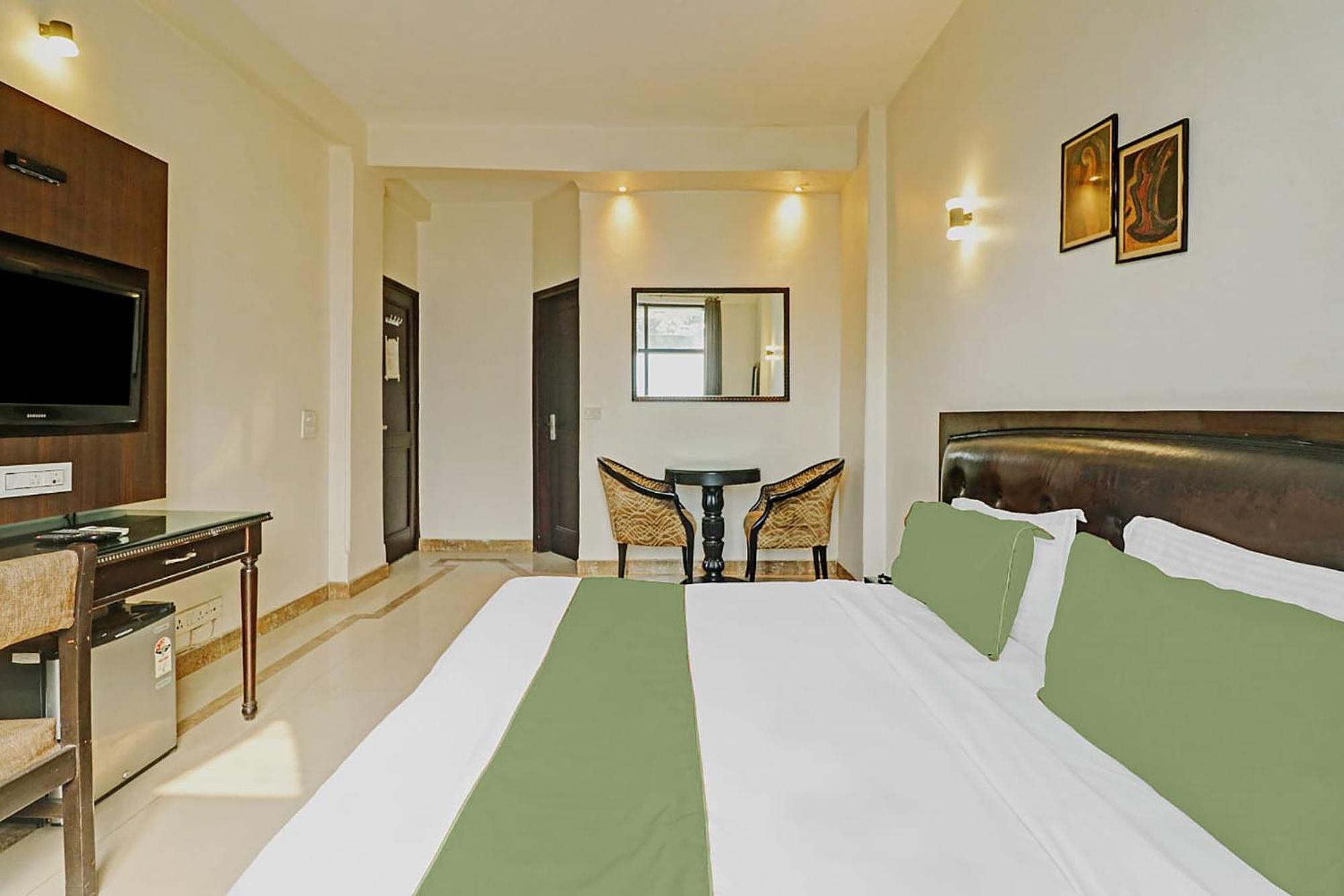 Fabexpress Lloyd House Hotel New Delhi Eksteriør billede