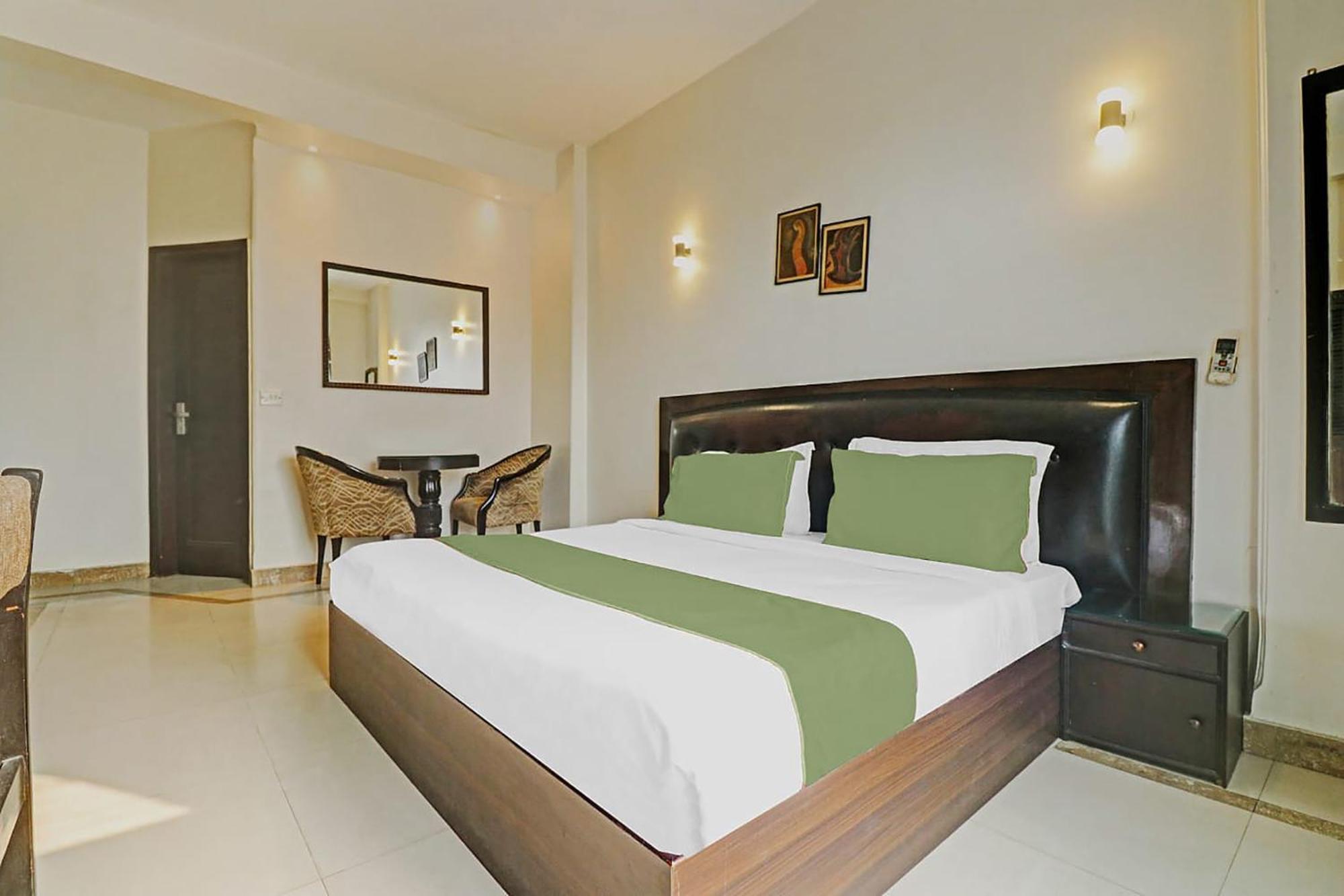 Fabexpress Lloyd House Hotel New Delhi Eksteriør billede