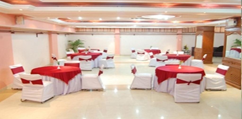 Fabexpress Lloyd House Hotel New Delhi Eksteriør billede